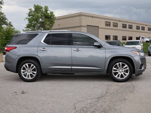 Used 2020 Chevrolet Traverse High Country FWD image 7