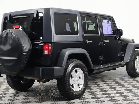 Used 2014 Jeep Wrangler Unlimited Sport w/ Quick Order Package 24S AWD/4WD image 4