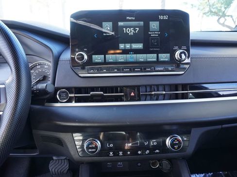 Used 2024 Mitsubishi Outlander SE image 20