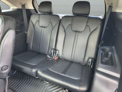 Used 2023 Kia Sorento SX image 32