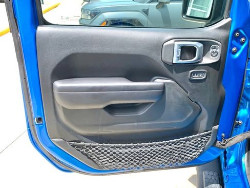 Used 2021 Jeep Wrangler Sport AWD/4WD image 10