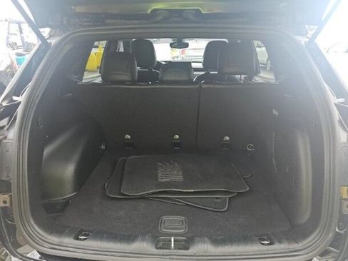 Used 2023 Jeep Compass High Altitude AWD/4WD image 13
