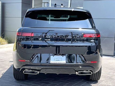 New 2026 Land Rover Range Rover Sport Dynamic SE AWD/4WD image 4