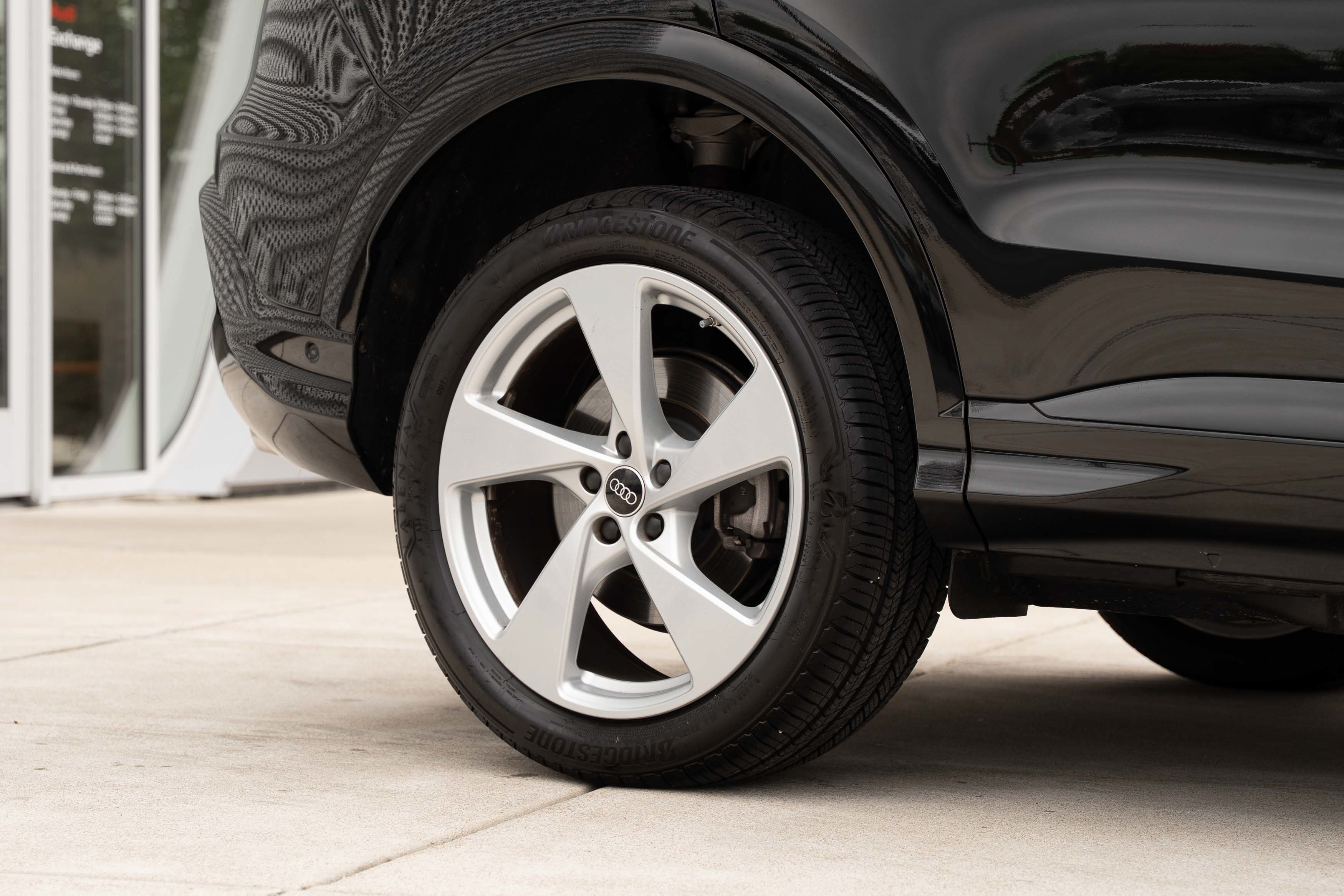 Certified 2025 Audi Q5 Premium Plus AWD/4WD image 29