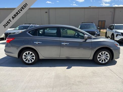 Certified 2018 Nissan Sentra SV image 4
