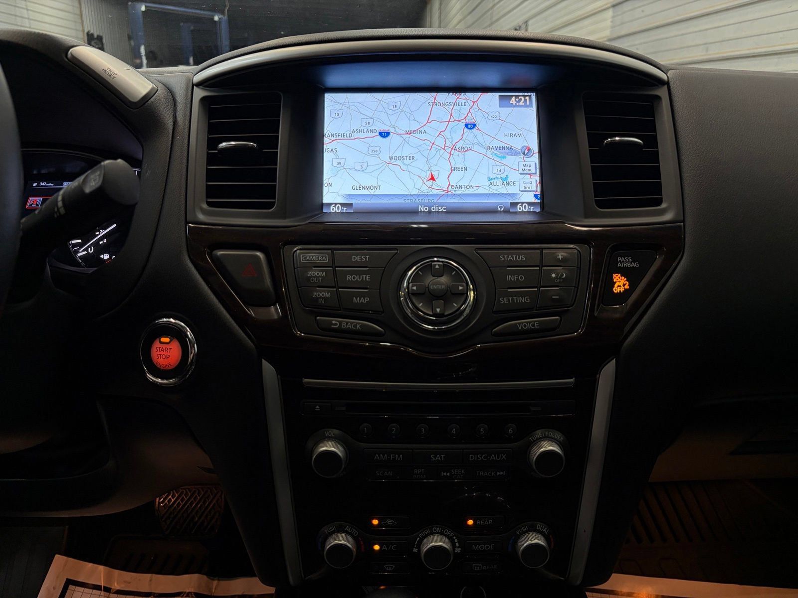 Used 2014 Nissan Pathfinder Platinum w/ Platinum Premium Package AWD/4WD image 18