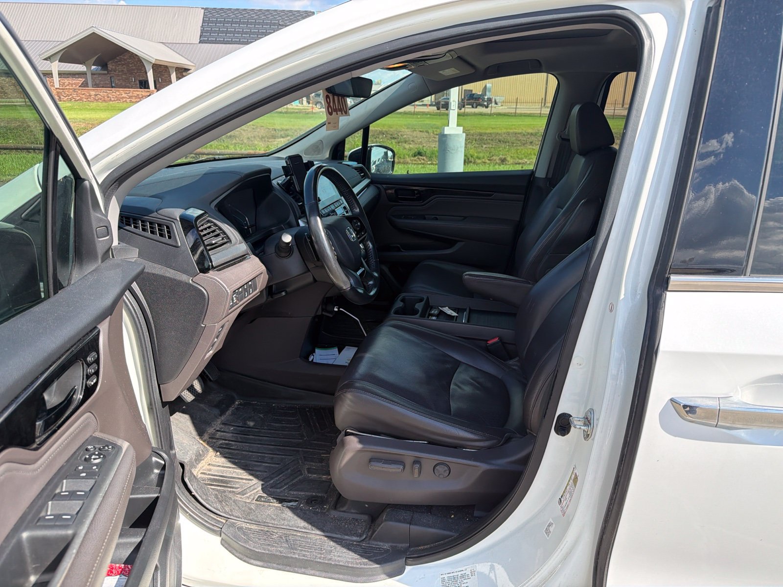Used 2018 Honda Odyssey Elite image 9
