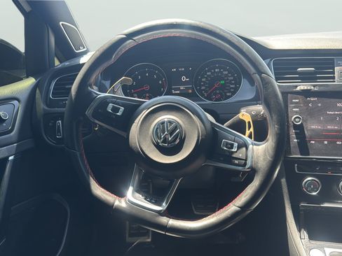 Used 2016 Volkswagen GTI SE w/ Lighting Package (SEL) FWD image 16