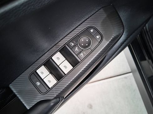 Used 2023 Mitsubishi Outlander SEL AWD/4WD image 16