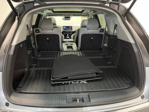 Certified 2025 Acura MDX SH-AWD w/ Technology Package image 19