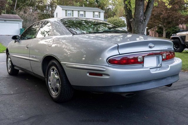 Used 1999 Buick Riviera Supercharged Coupe FWD image 6