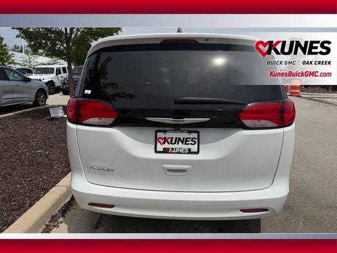 Used 2021 Ford EcoSport SE w/ Interior Protection Package FWD image 5