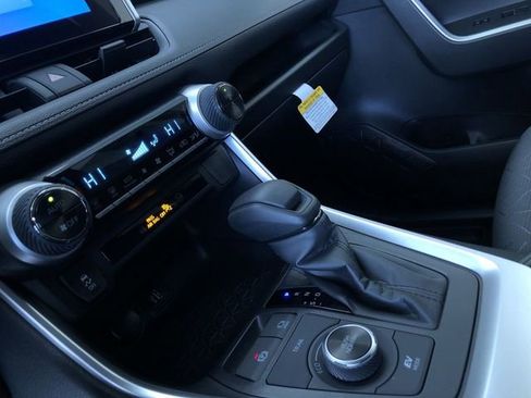 New 2025 Toyota RAV4 XLE image 21