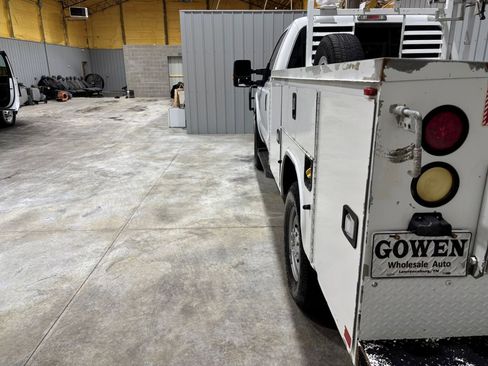 Used 2016 Ford F350 XL w/ Power Equipment Group image 9