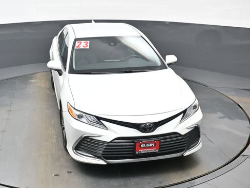 Used 2023 Toyota Camry XLE image 36