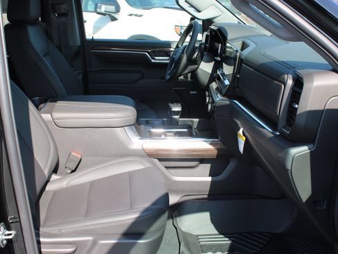 New 2026 Chevrolet Silverado 1500 RST w/ Safety Package AWD/4WD image 24