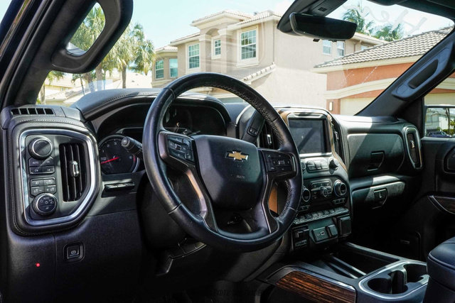 Used 2019 Chevrolet Silverado 1500 High Country w/ Technology Package AWD/4WD image 63