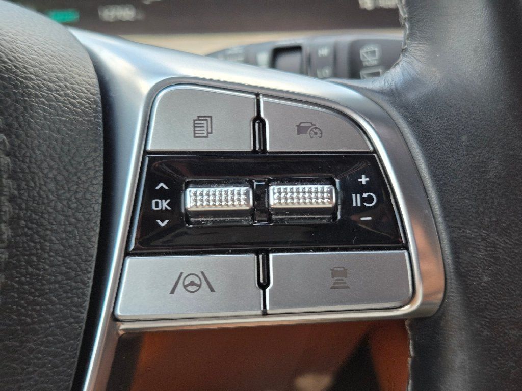 Certified 2025 Kia Telluride SX Prestige X-Pro AWD/4WD image 32