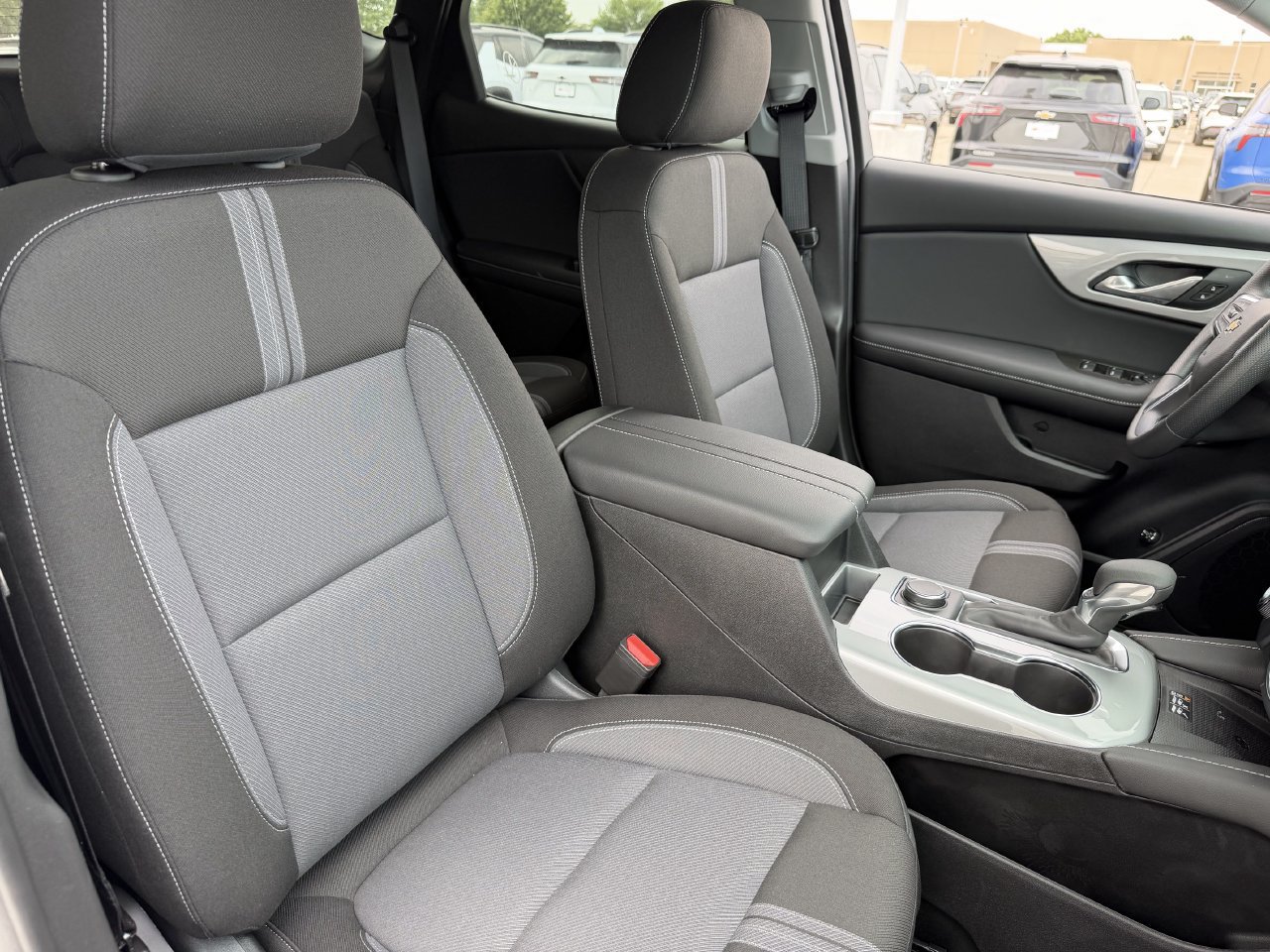 New 2026 Chevrolet Blazer LT w/ Convenience Package FWD image 24