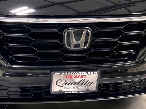 Used 2025 Honda CR-V LX image 30