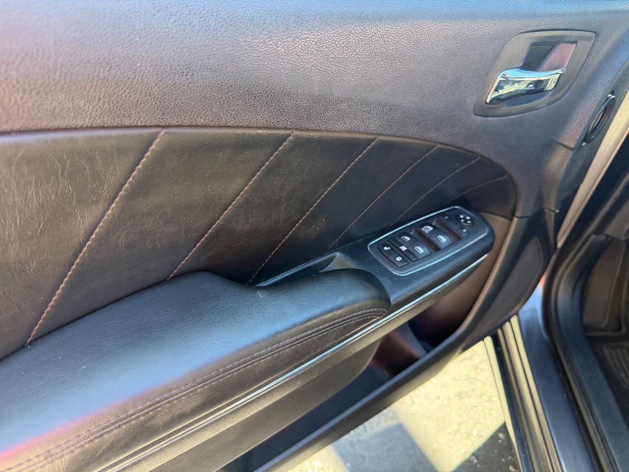 Used 2013 Dodge Charger R/T RWD image 6