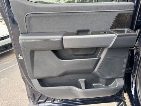 Used 2022 Ford F150 Lariat image 12