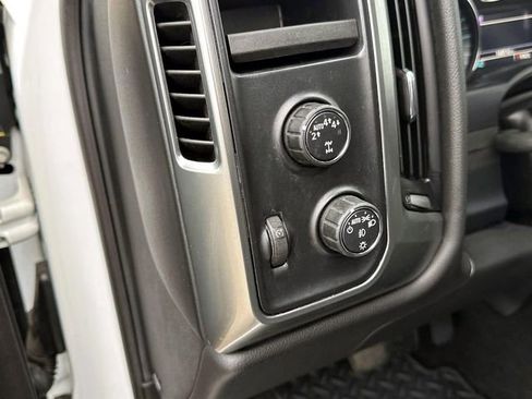 Used 2018 Chevrolet Silverado 1500 LT w/ All Star Edition image 19