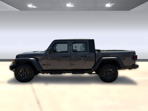 Used 2023 Jeep Gladiator Sport w/ Trailer Tow Package AWD/4WD image 2