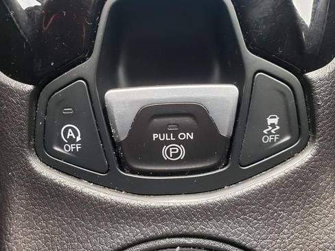 Used 2019 Jeep Compass Latitude AWD/4WD image 20