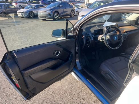 Used 2021 BMW i3 image 11