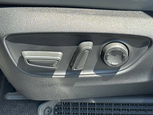 New 2026 Toyota Sienna XLE FWD image 22