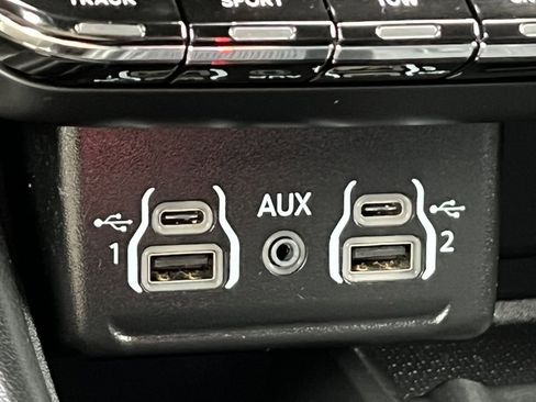 Used 2022 Dodge Durango R/T w/ Tow 'N Go Package image 32