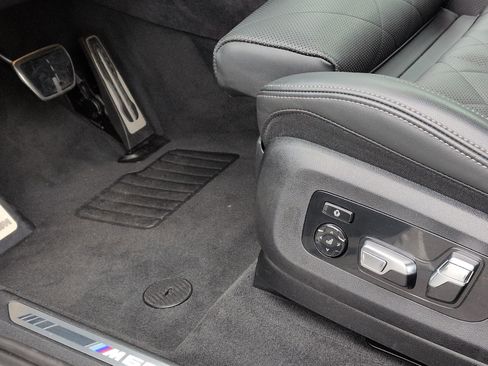 Certified 2025 BMW X5 M60i w/ Climate Comfort Package AWD/4WD image 17