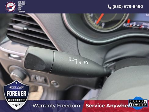 Used 2022 Jeep Cherokee Limited image 21