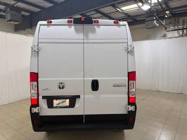Used 2025 RAM ProMaster 2500 w/ Convenience Group FWD image 5
