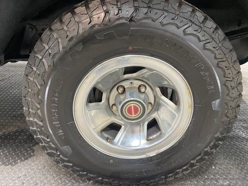 Used 1996 Ford Bronco image 37