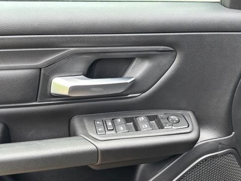 New 2026 RAM 1500 Express AWD/4WD image 15