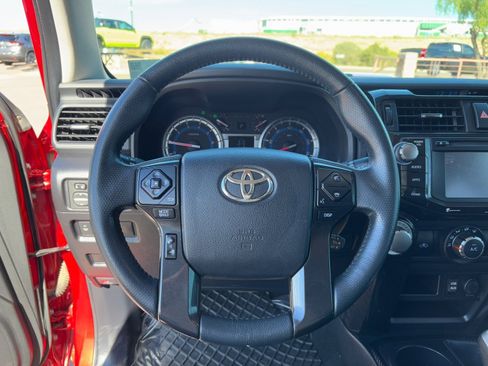 Used 2018 Toyota 4Runner TRD Off-Road Premium image 18