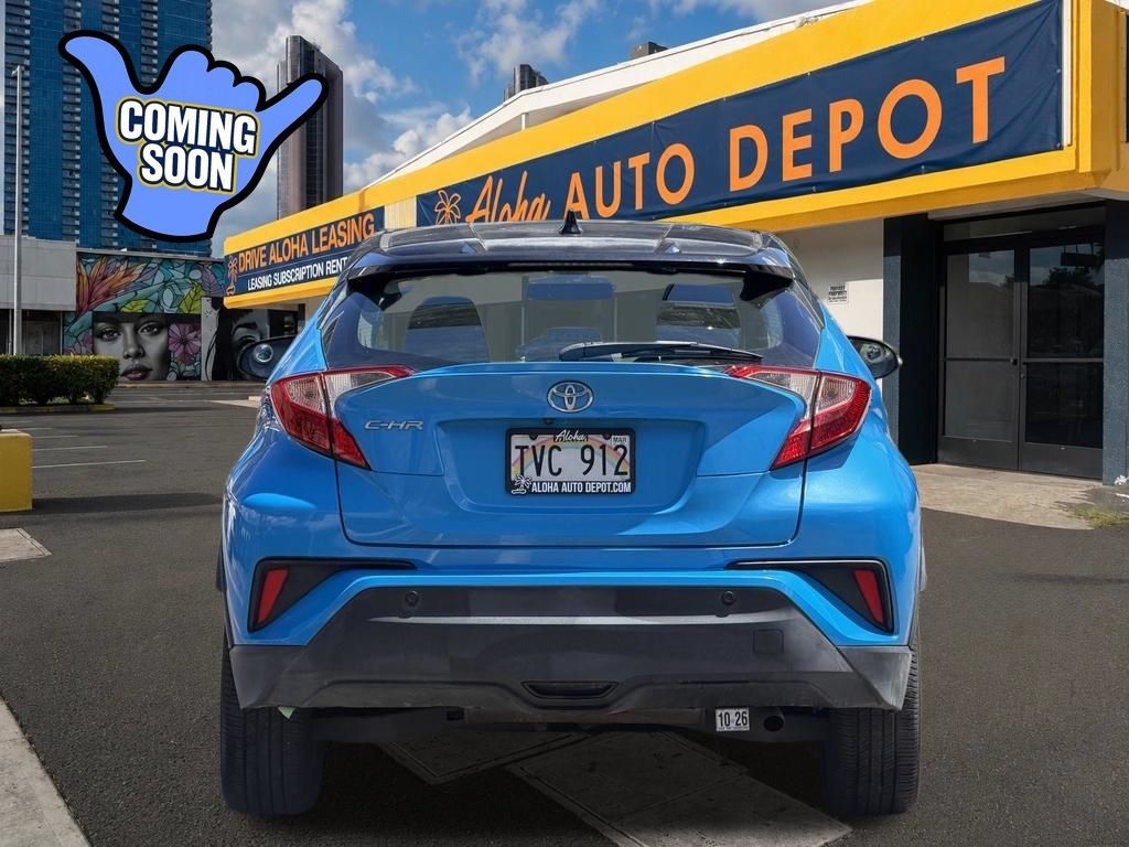 Used 2019 Toyota C-HR FWD image 4