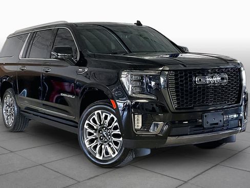 Used 2023 GMC Yukon XL Denali Ultimate AWD/4WD image 2