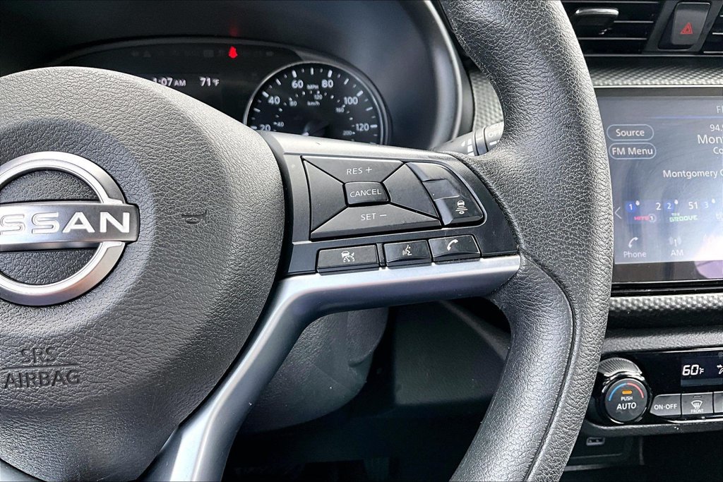 Used 2022 Nissan Kicks SV FWD image 12