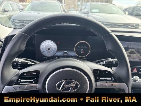 Used 2023 Hyundai Elantra SEL w/ Convenience Package image 25