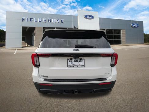 Used 2025 Ford Explorer ST-Line w/ ST-Line Street Pack AWD/4WD image 18