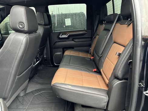 Used 2024 Chevrolet Silverado 2500 High Country AWD/4WD image 19