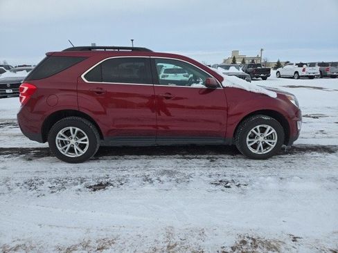 Used 2017 Chevrolet Equinox LT w/ Convenience Package image 1