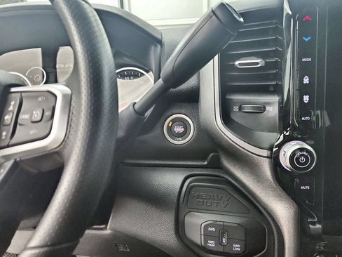New 2026 RAM 2500 Tradesman AWD/4WD image 29