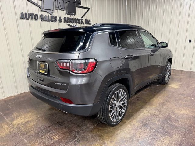 Used 2023 Jeep Compass Limited w/ Elite Group AWD/4WD image 7