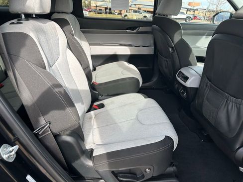 Used 2021 Hyundai Palisade SEL w/ Convenience Package image 29