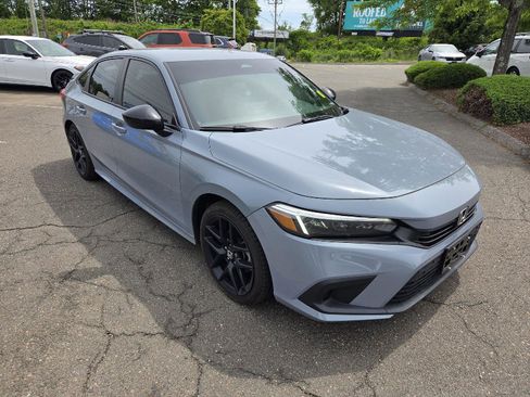 Used 2024 Honda Civic Sport image 1