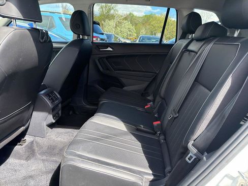 Used 2022 Volkswagen Tiguan SE AWD/4WD image 20